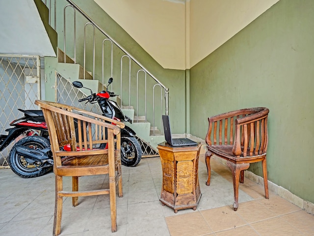 OYO ライフ 91873 ヌグラハ コスト