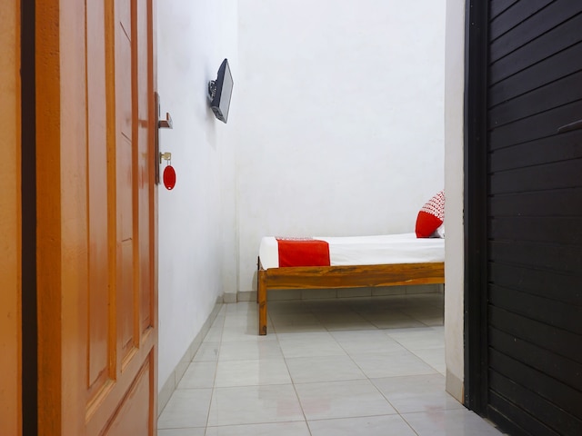 ホテル O アルミーラ ホームステイ シャリア ニア RS ヘルミナ