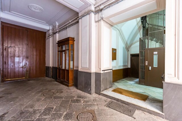 ワンダフルイタリーのサンフェルディナンドファミリーアパートメント