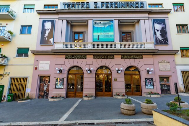 ワンダフルイタリーのサンフェルディナンドファミリーアパートメント