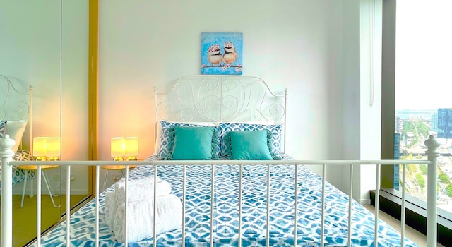 クラウンフロント