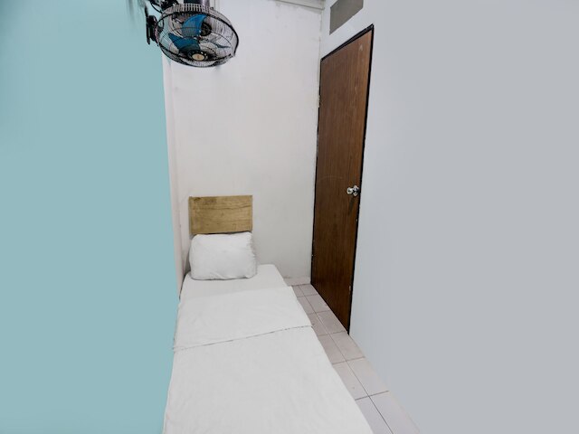 ホテル O ソロ バル ホームステイ シャリア