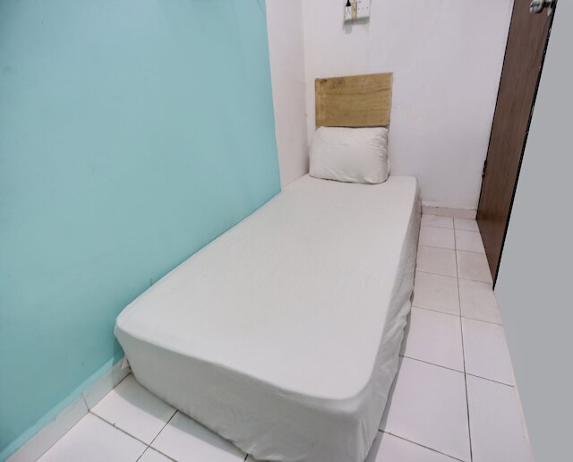 ホテル O ソロ バル ホームステイ シャリア