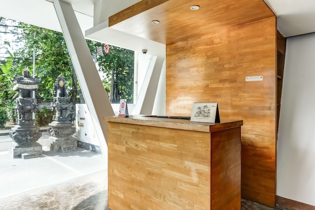 コレクション O レギャン ニア パンタイ クタ フォーマリー プレミアム レギャン