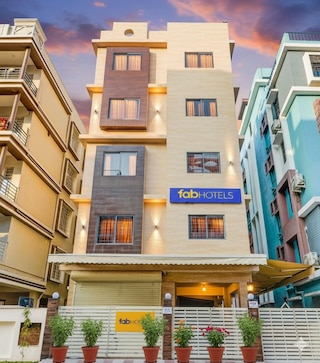 ファブホテル カーニバル