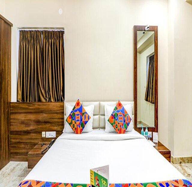 ファブホテル カーニバル