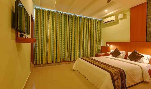 ファブホテル ザ BTM 宮殿ホテル