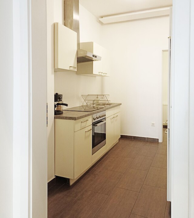 スペーシャス 3 ベッドルーム アパートメント イン シティ センター