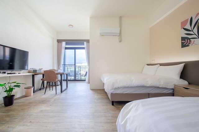 Dragonfly Travel Photography