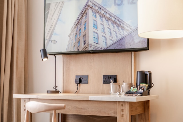 スクールレインホテル・リバプールワン