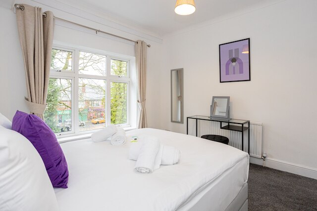 ピロ ルームズ - ヒートン パーク 近くの4BRハウス