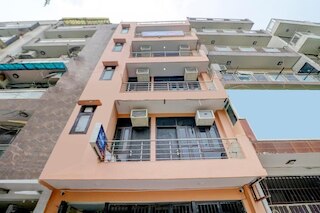 ホテルスターライト ニザームディン駅近く