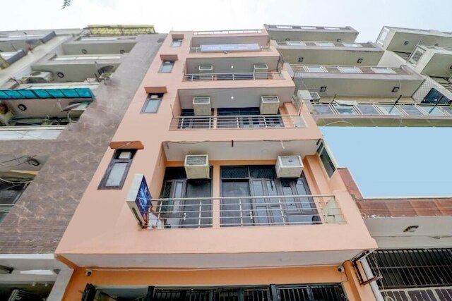 ホテルスターライト ニザームディン駅近く