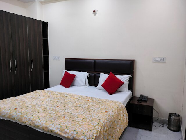 ホテルスターライト ニザームディン駅近く