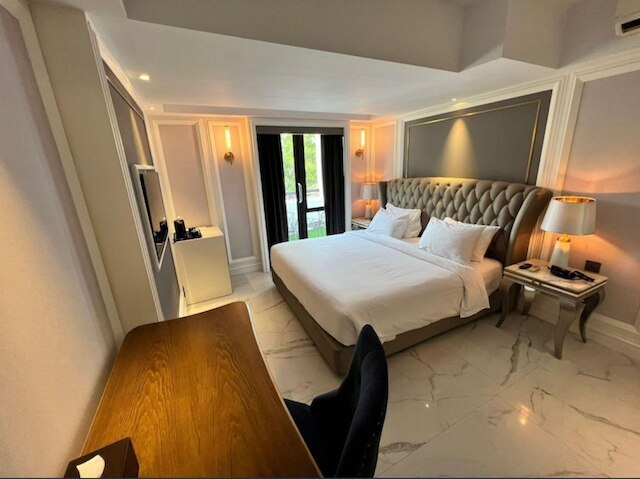 グランド・エスカ・ホテル＆スイート