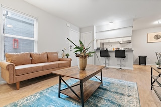 スタイリッシュ 1 ベッドルーム ニア ユT ハイランド エボニフィ