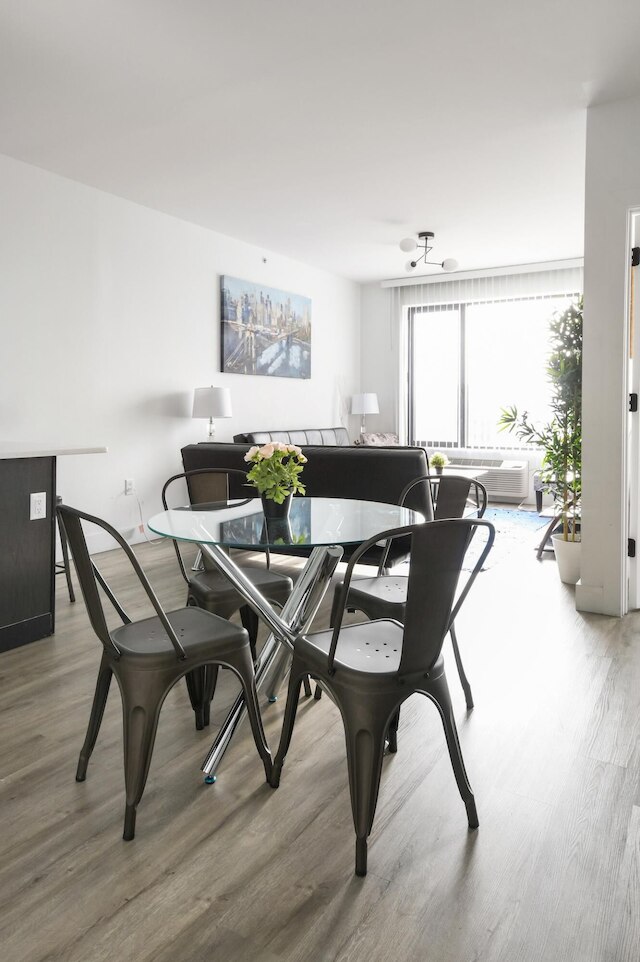 ラグジュアリー ベッドルー 30 ミンズ トゥ マンハッタン エボニフィ