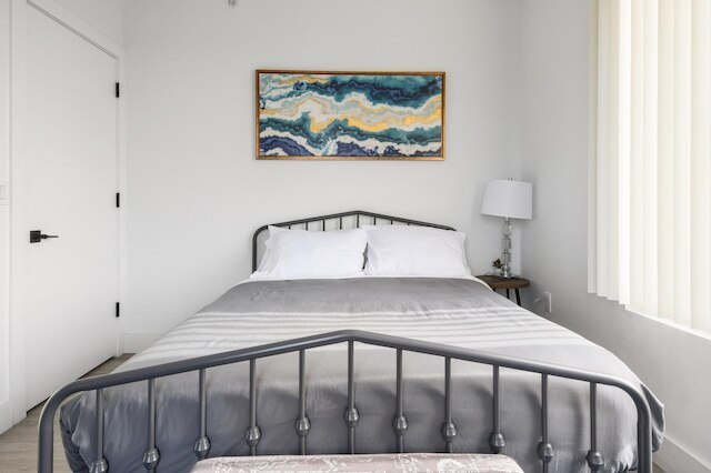 ラグジュアリー ベッドルー 30 ミンズ トゥ マンハッタン エボニフィ