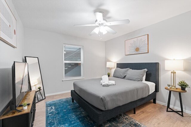 モダン 2 ベッドルーム ニア ユT ハイド パーク エボニフィ