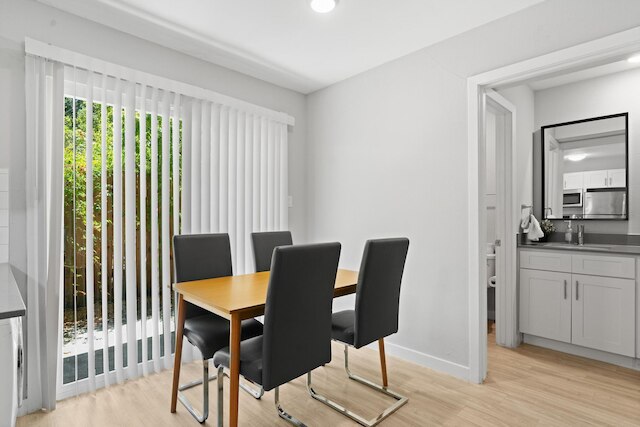 モダン 1 ベッドルーム ニア ユT ハイド パーク エボニフィ