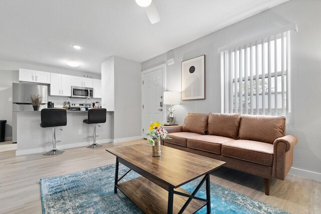 モダン 1 ベッドルーム ニア ユT ハイド パーク エボニフィ