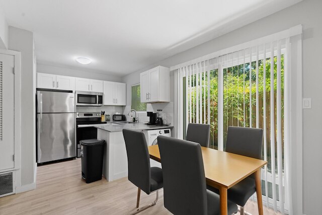 モダン 1 ベッドルーム ニア ユT ハイド パーク エボニフィ