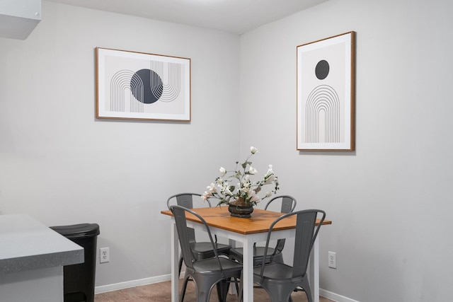 スタイリッシュ 1 ベッドルーム ニア ユT ハイランド エボニフィ