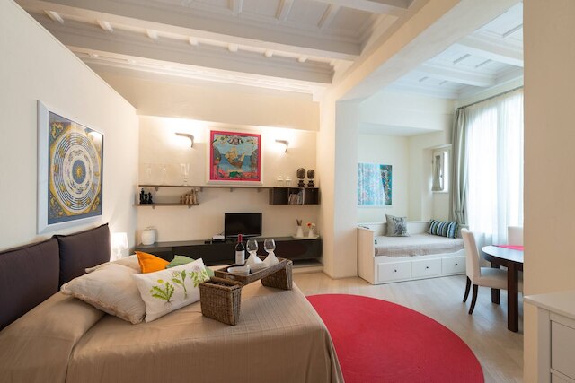 ブランド ニュー アパートメン イン ハート オブ フローレンス