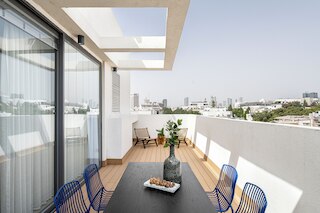 メイト ジョージ - バイ ホーミー