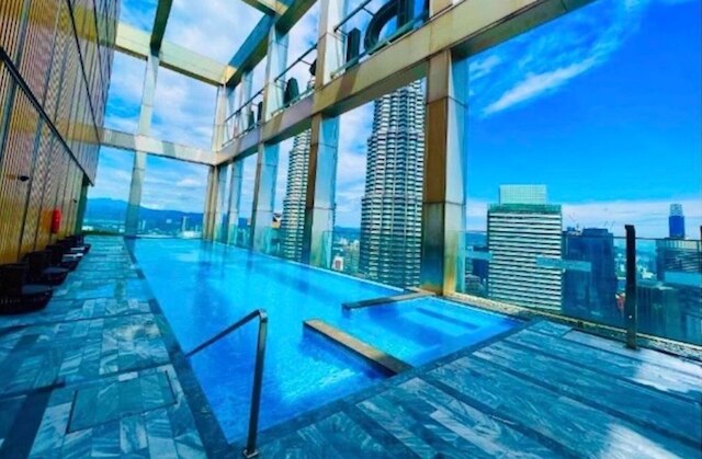 トロピカーナ・ザ・レジデンシズ KLCC バイ VP