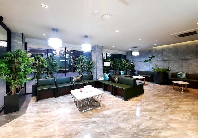 9 レジデンス ホテル