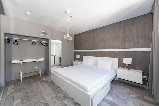 100コリンズのアパート