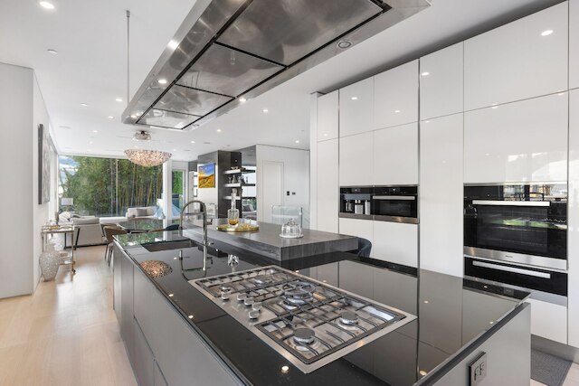 サンセット ハイツ - エレガント モダン ヴィラ ウィズ ビューティフル ビューズ イン ザ ヒルズ