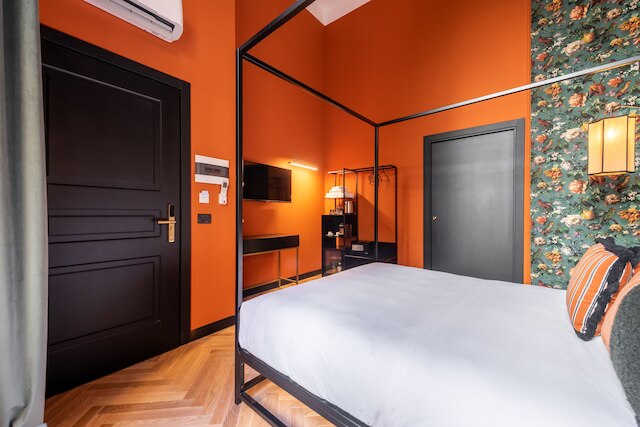 DH ルームズ カステッロ