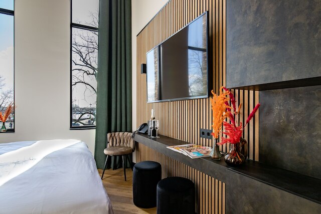 モニュメントホテル