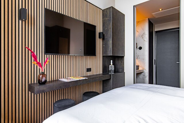 モニュメントホテル