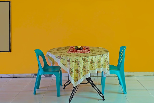 ホテル O ポンドカン タリ スーパー