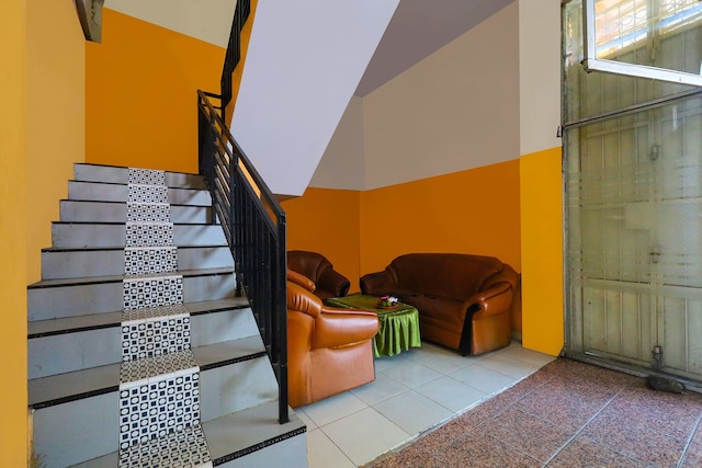 ホテル O ポンドカン タリ スーパー