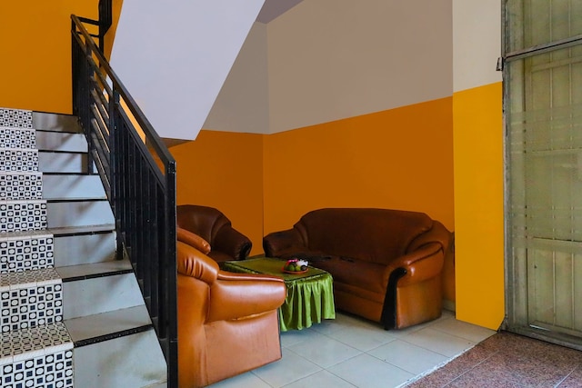 ホテル O ポンドカン タリ スーパー