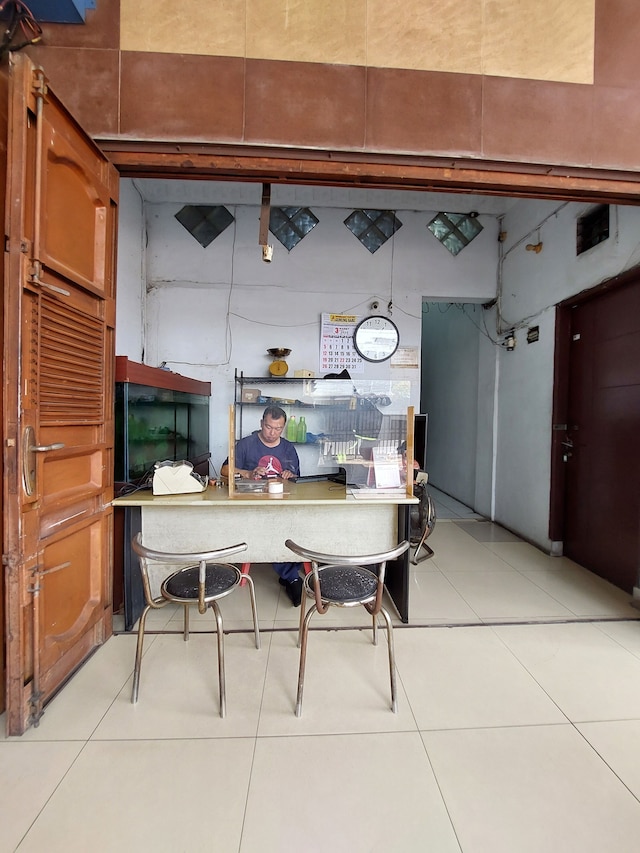 ホテル O ホームステイ VIP