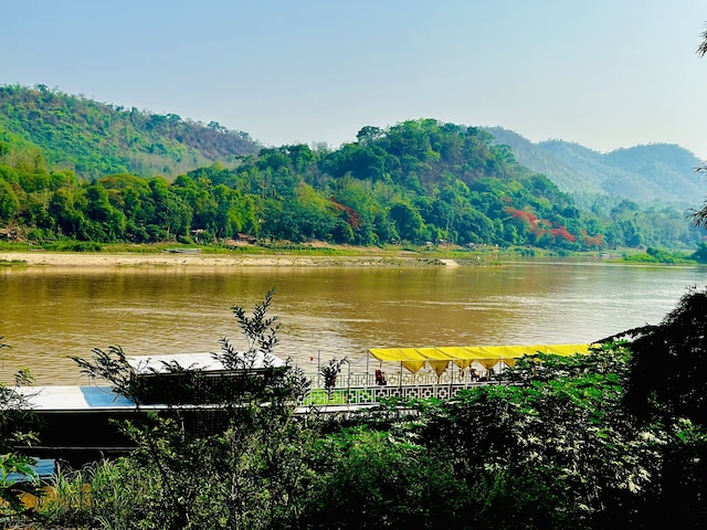 ヴィラ・ティダ・メコン・リバーサイド