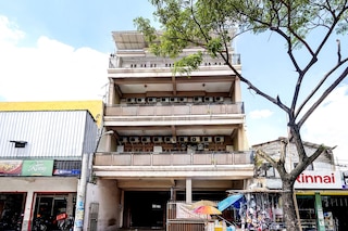 OYOフラッグシップ90890 ブラタング・ゲデ・レジデンス