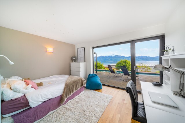 ベストビラウィズプール＆パノラマビュー