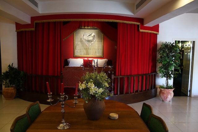 ザ・ウォリド・オフ・ホテル