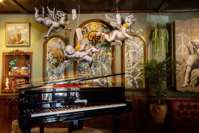 ザ・ウォリド・オフ・ホテル