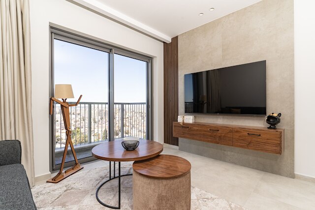 サヴヨンビュータワーイズレンタル