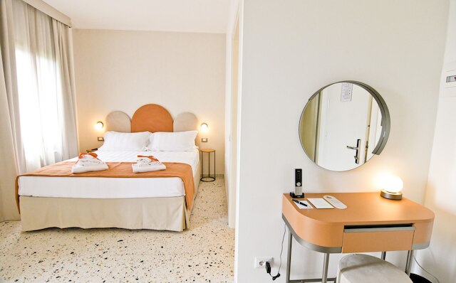 メゾンブティックアルレデントーレ