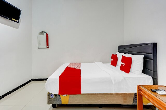 ホテル O カリマンタン スラバヤ シャリア