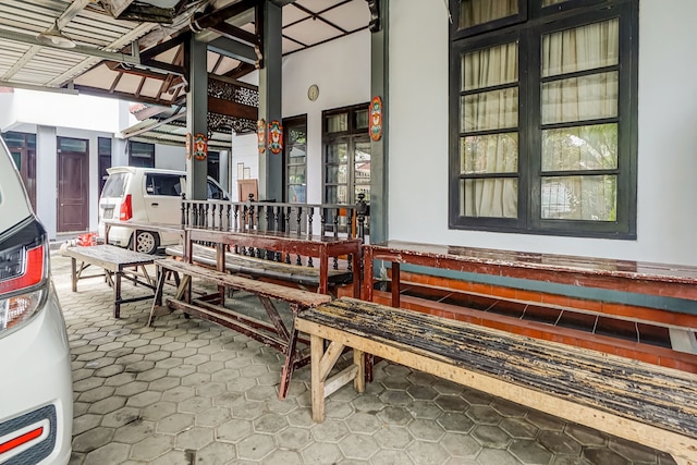 ホテル O スクン シャリア ホームステイ