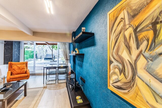 スタイリッシュ フリー ファーニッシュド モダン フラット イン カッド K Y